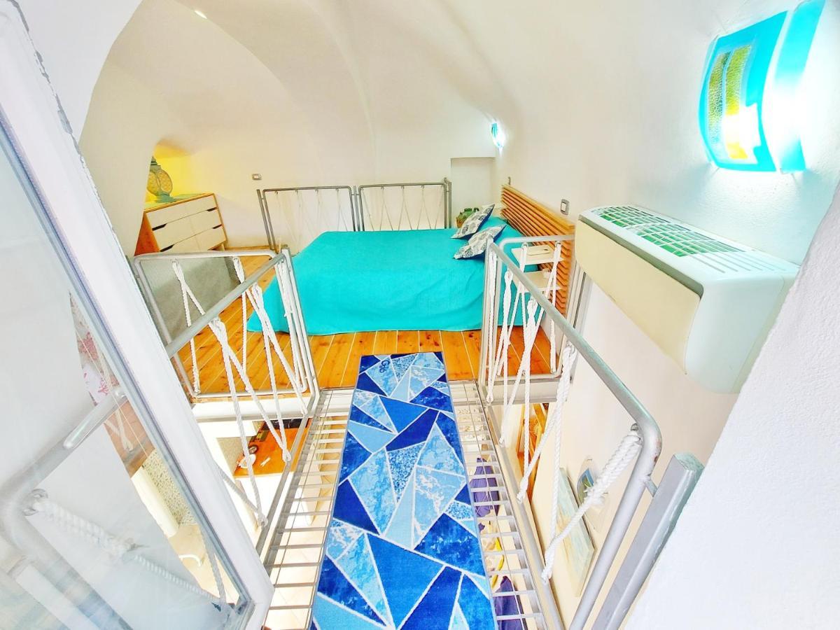 Ferienwohnung Monolocale Azzurro Procida Exterior foto