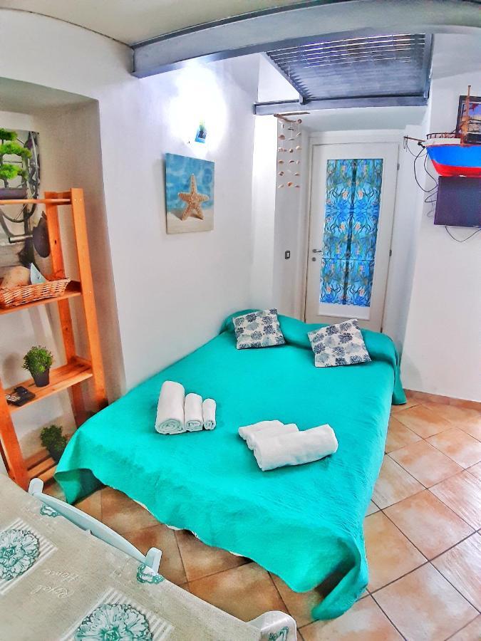 Ferienwohnung Monolocale Azzurro Procida Exterior foto